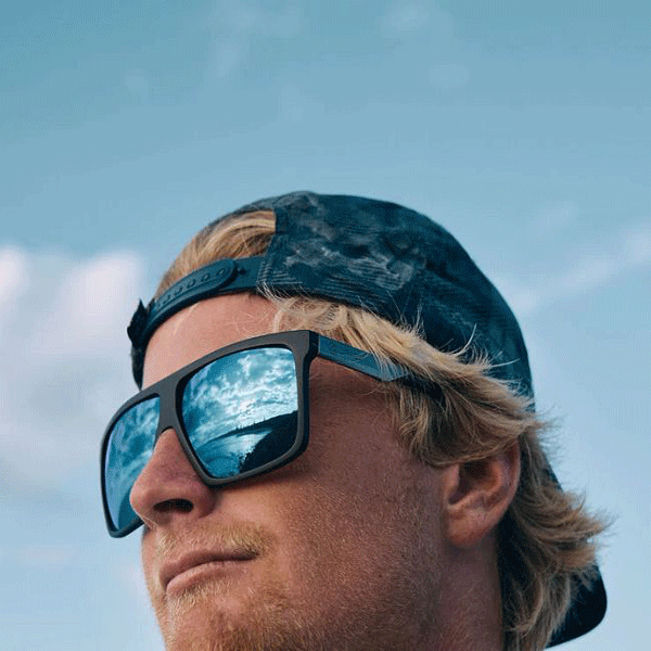 Dragon Ultra - Matte Black/Blue Ion