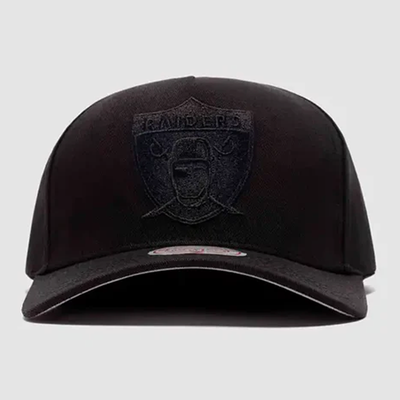 Mitchell & Ness NFL Evergreen Pro Pinch Raiders Cap - Black