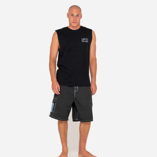 Rusty Boxed Out Muscle - Black