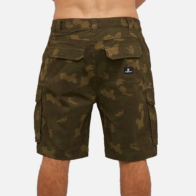The Mad Hueys Snagged Camo 20' Cargo Short - Native Camo