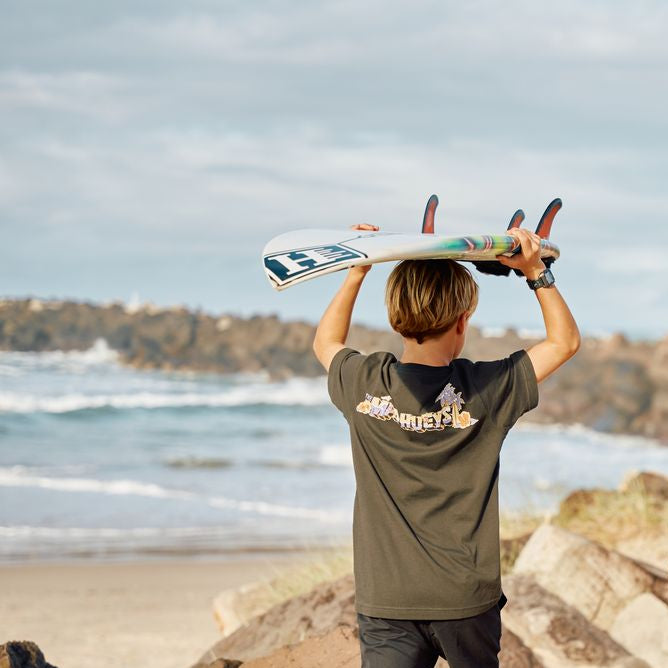 The Mad Hueys Surfing Hueys Youth Tee - Vintage Black